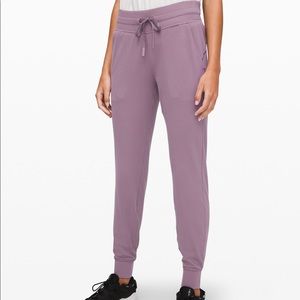 Frosted Mulberry Ready to Rulu Pant (Lululemon)